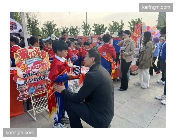 中超联赛公益行，多支俱乐部走进偏远地区小学捐赠物资